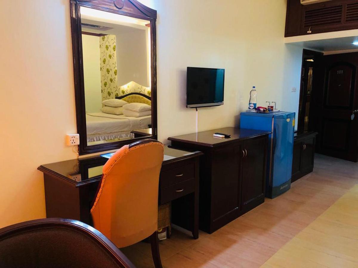 Grand Park Hotel Читтагонг Экстерьер фото